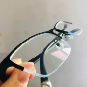 自用0-500度抗蓝光眼镜，要换高度数的，出给喜欢的人