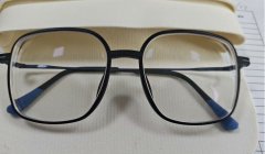 全新近视眼镜左右各650度，瞳距70，1.74高清防蓝光非球