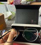 出闲置眼镜，全新全新，刚刚收到货戴上不合适我的脸型想出掉